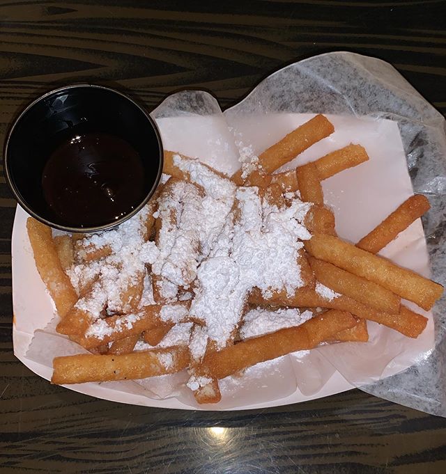 Funnel Cake Fries #GameDayFood #Gamebaltimore #Football #Foodie #SportsBar